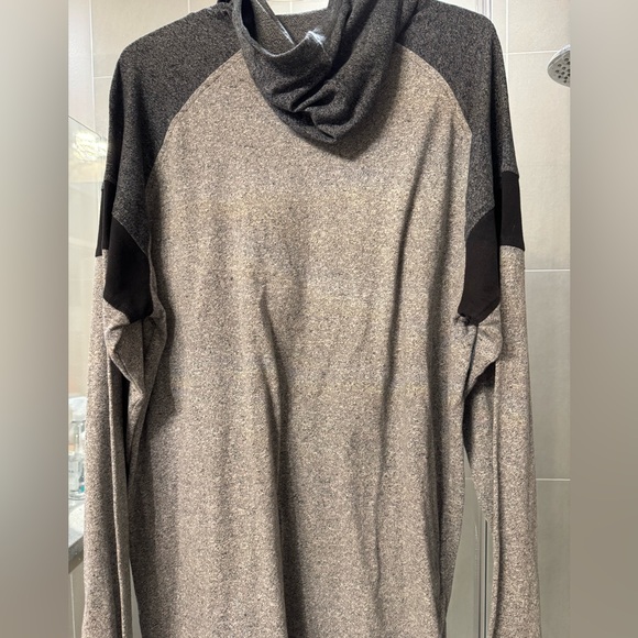 XXL Burnside Light Hoodie - Picture 3 of 3